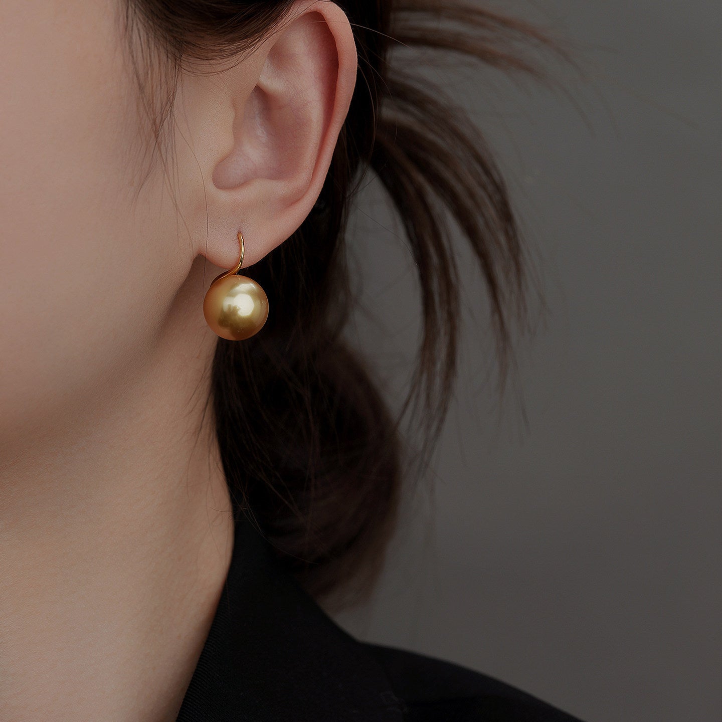 Women's Sier Gold Pearl Ear Hook Light Luxury High-grade Dignified Generous Earrings