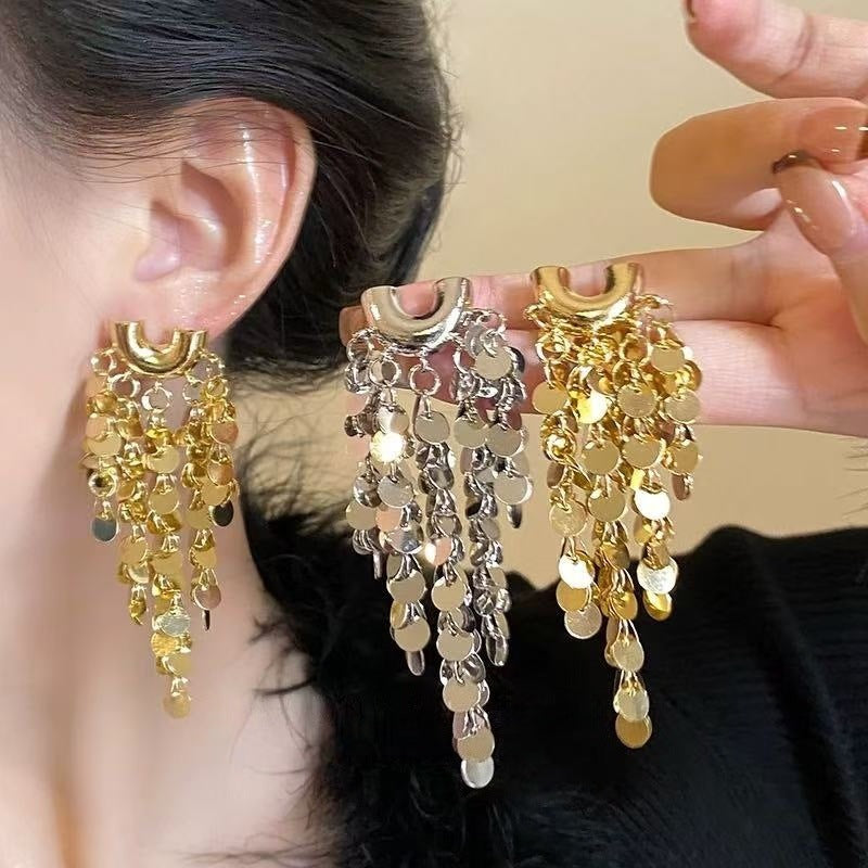 Women's High-grade Metal Sequins Tassel Light Luxury Fashion Stud Earrings