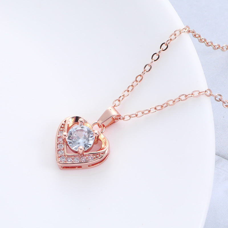 Copper Material Slightly Inlaid Zircon Gold Plated Peach Heart Foreign Necklaces