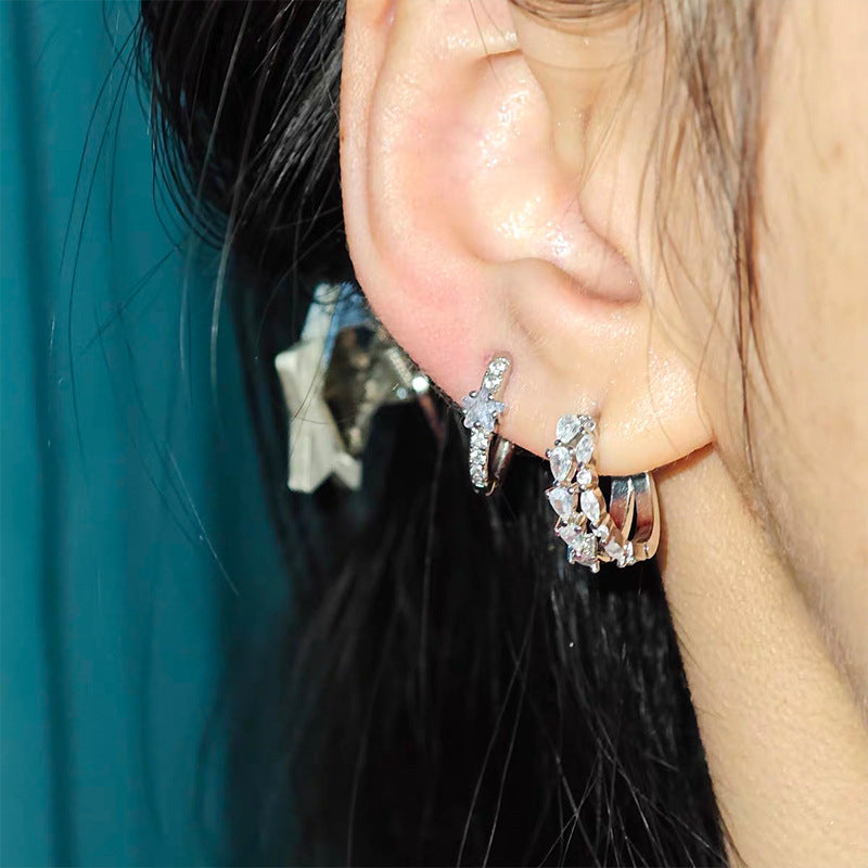 Women's Super Shiny Exquisite Simple Clip Cochlear Niche Unique Ear Buckle