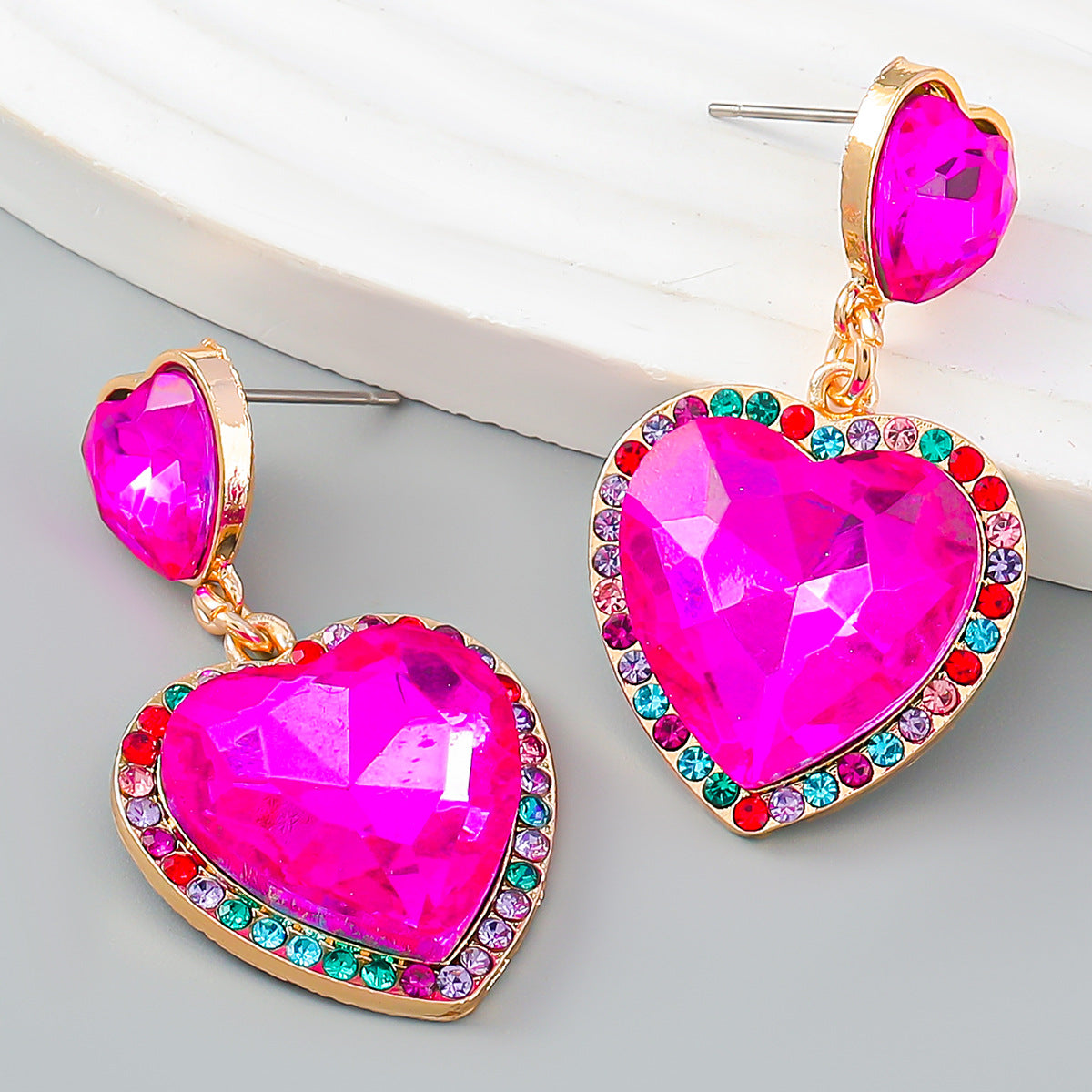 Stylish Colored Diamond Alloy Love Heart-shaped Earrings