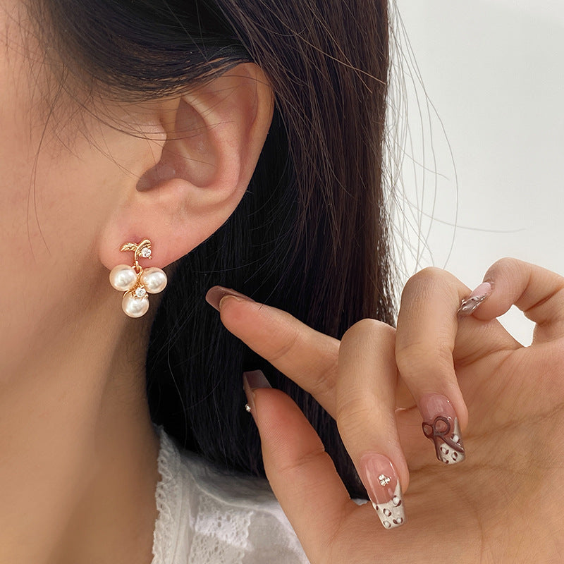 Pearl Simple Temperament Wild One Champagne Gold Light Luxury High-grade Ear Clip