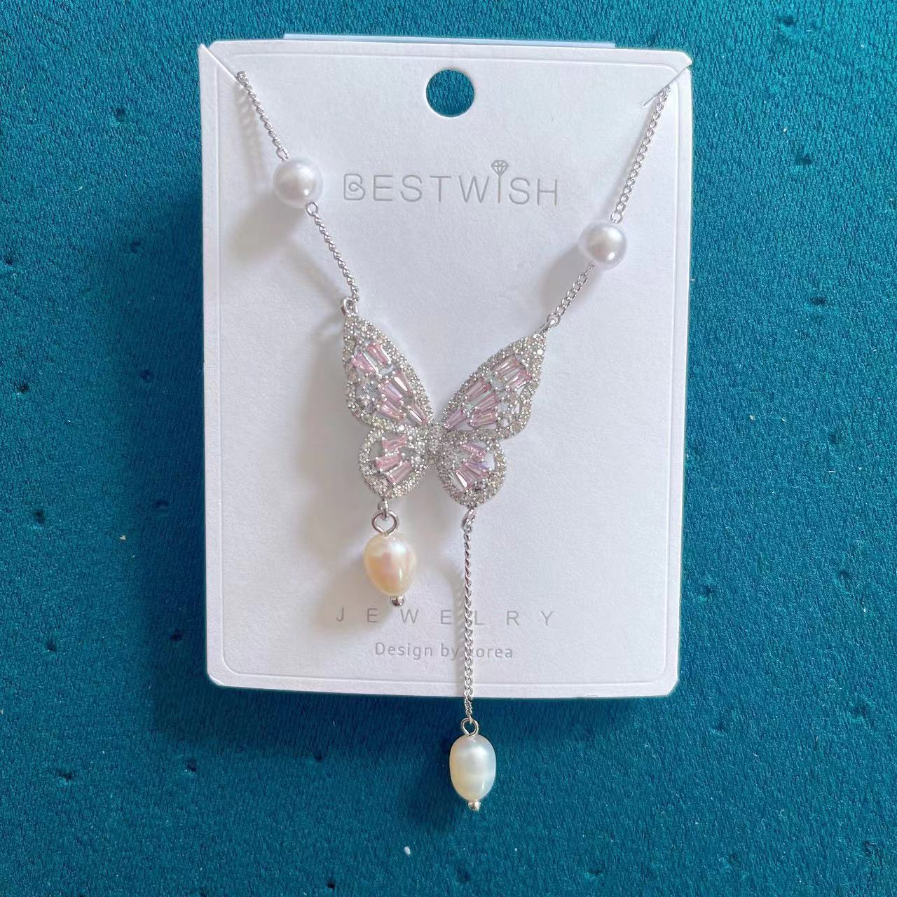 Women's Luxury Butterfly Natural Pearl For Trendy Design High-grade Clavicle Necklaces