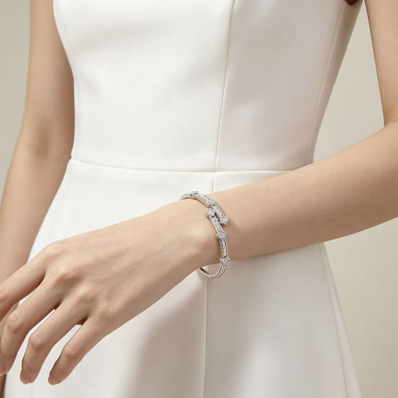 Korean Style Grass Diamond Clover Design Light Luxury High Sense Bracelets