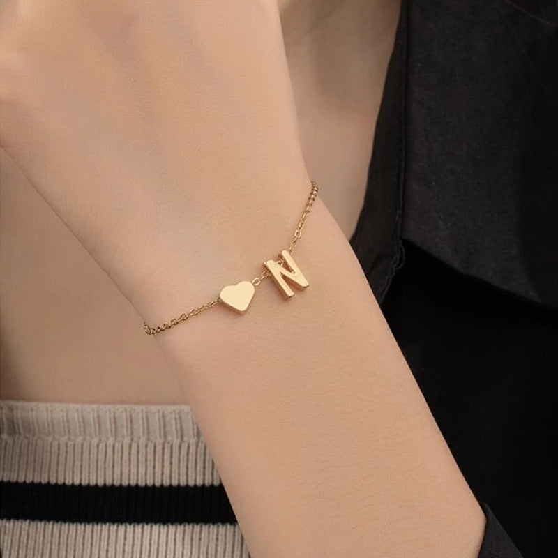 Bracelets en acier inoxydable avec lettres personnalisées d'amour de haute qualité pour femmes