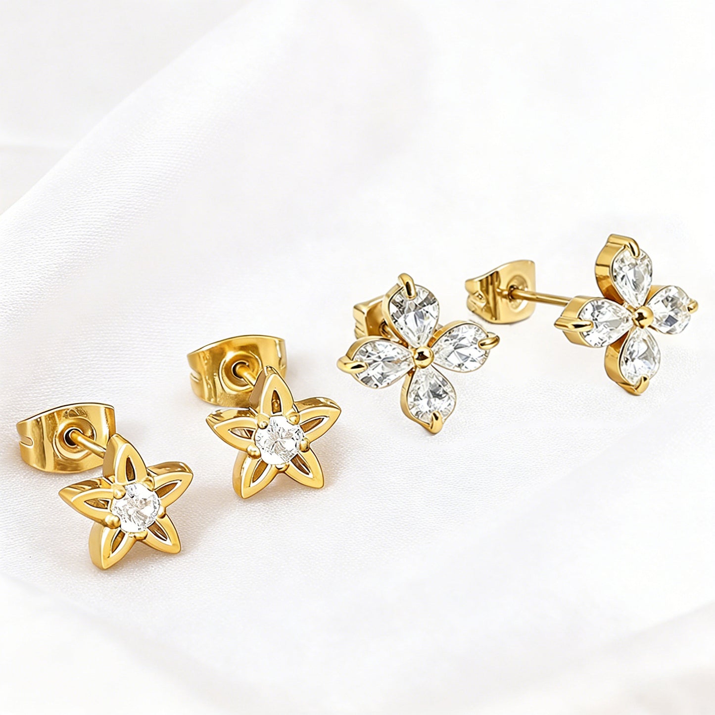 Women's Titanium Steel Inlaid Zircon Four Leaf Clover Ear High-grade Gold Stud Earrings