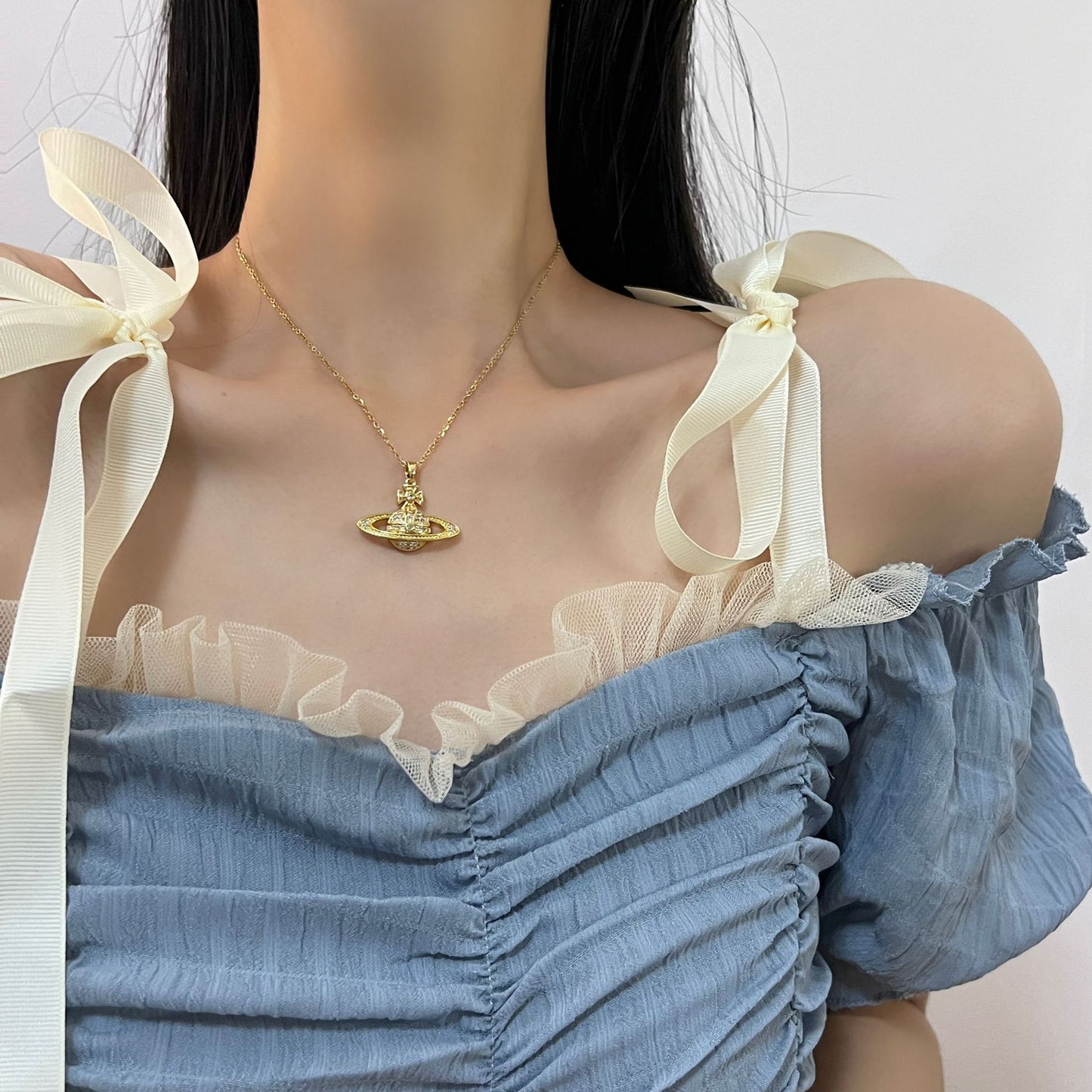 Shiny Saturn Female Light Luxury Minority Sweet Cool Clavicle Necklaces