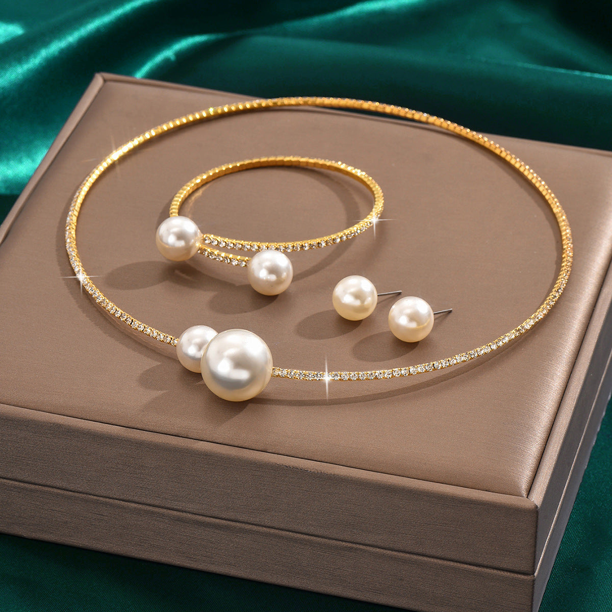 Bridal Elegant Shiny Rhinestone Pearl Neckband Jewelry Set