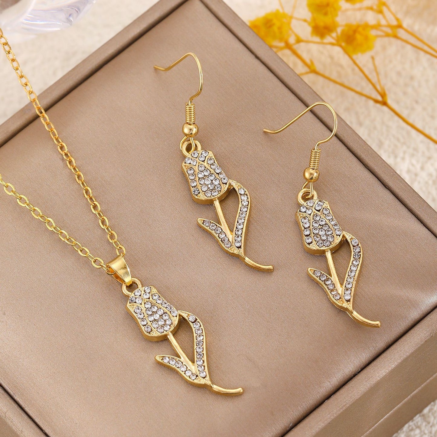 Fashion Refined Rhinestone Zircon Combination Bridal Rings