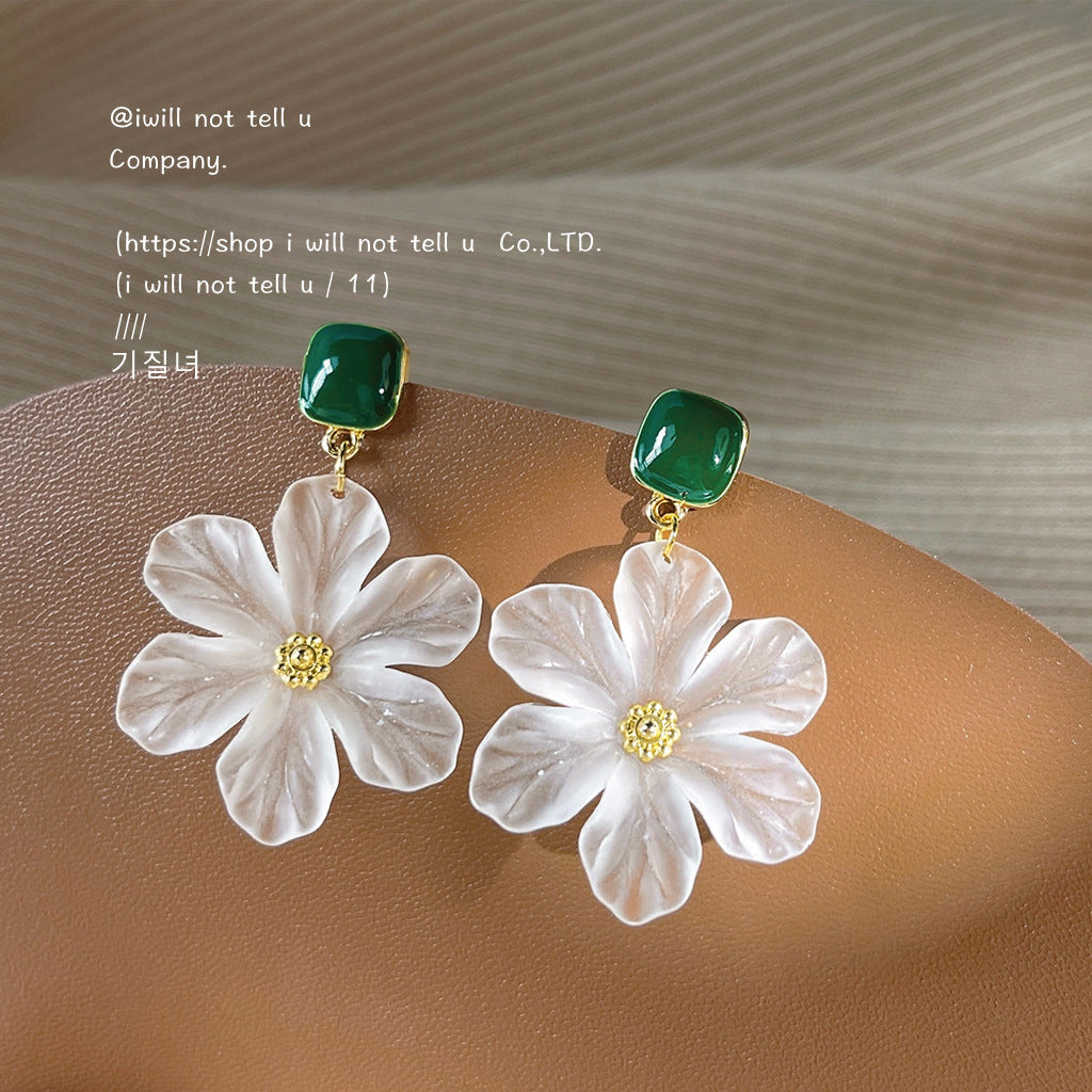 Plated Acrylic Flower Temperament Elegant Simple Earrings