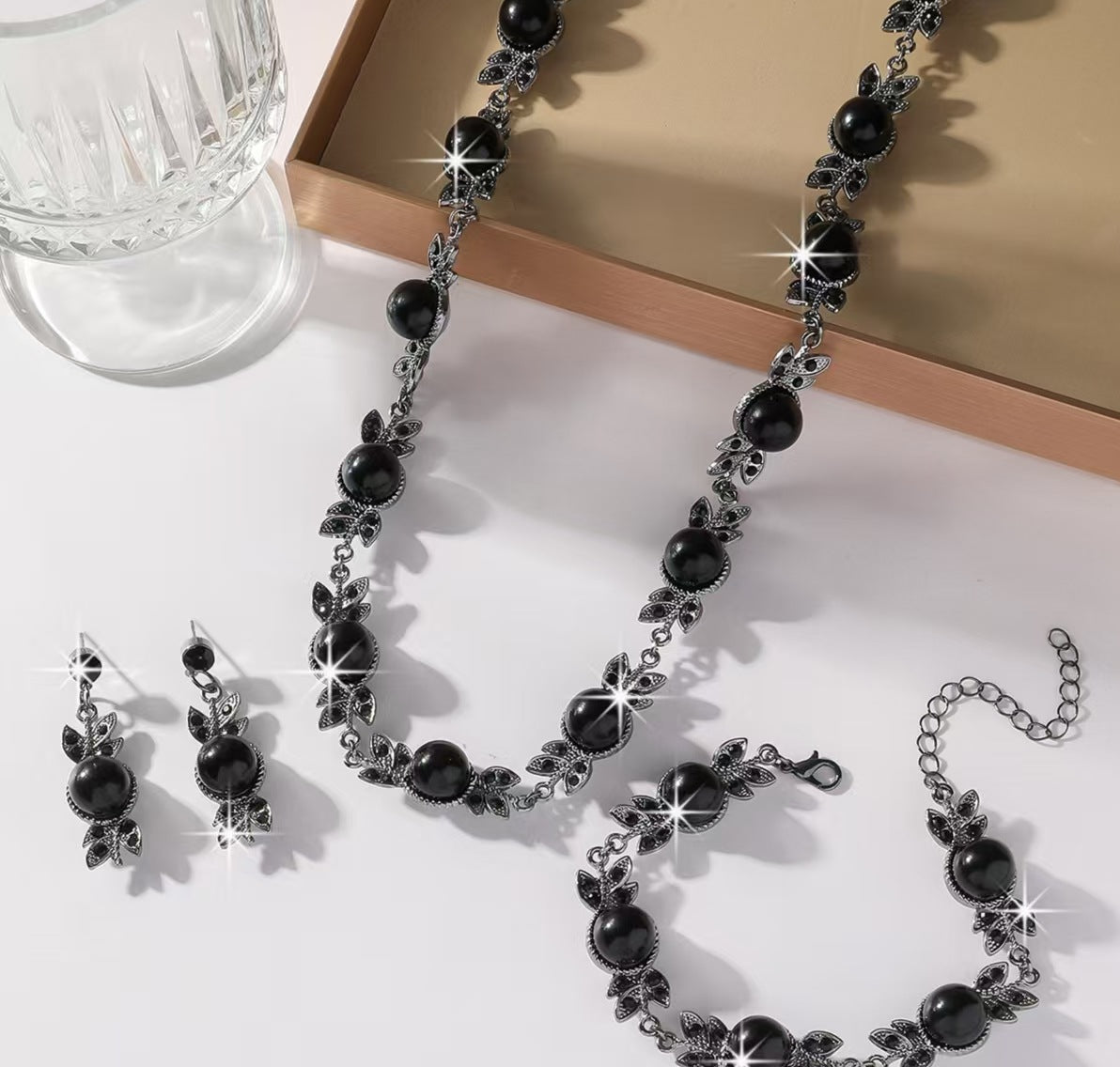 Luxury Minority Vintage Fashion Pearl Clavicle Necklaces