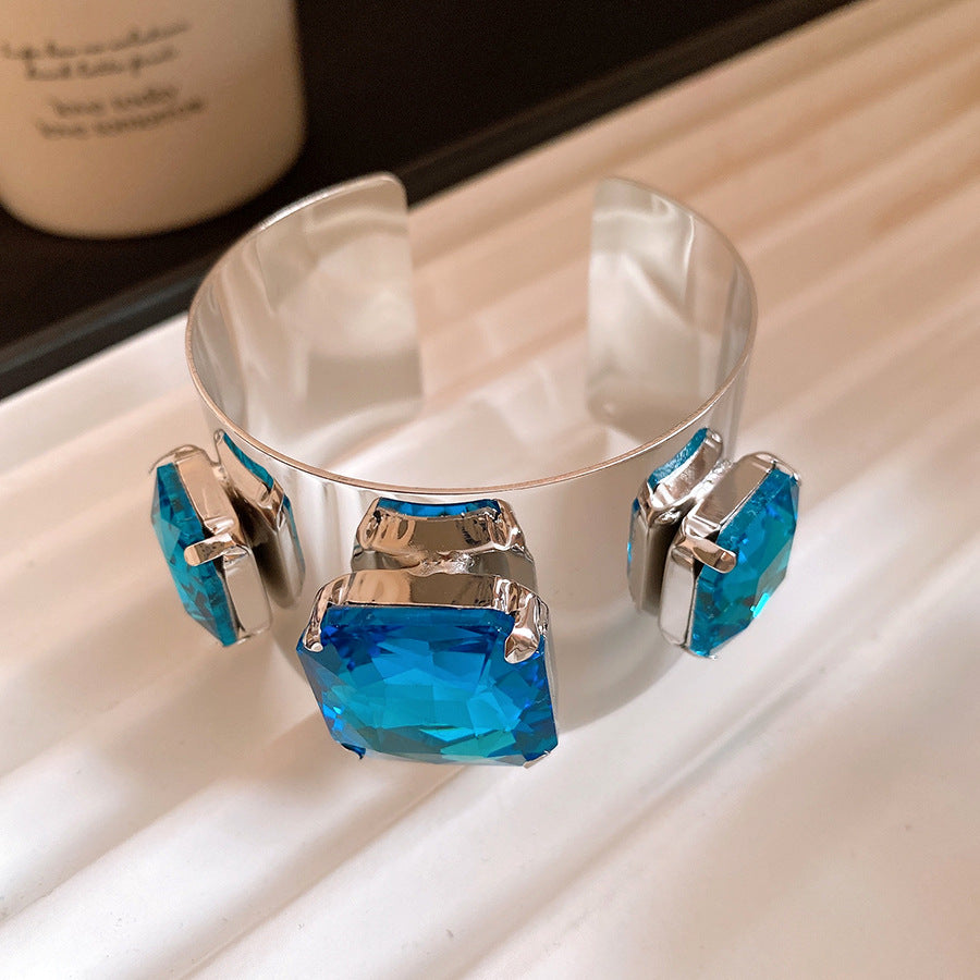 Women's Square Open-ended Retro Exquisite Fashionable Simple Elegant Light Luxury High-grade Bracelets