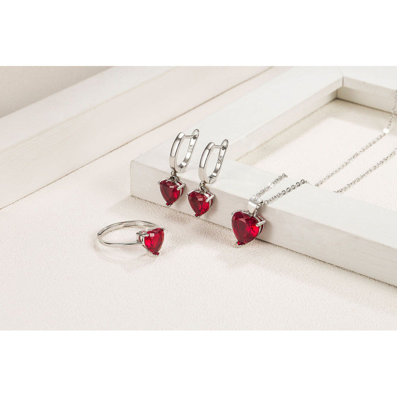 Love Female Personality Creative Open-end Zircon Heart-shaped Pendants
