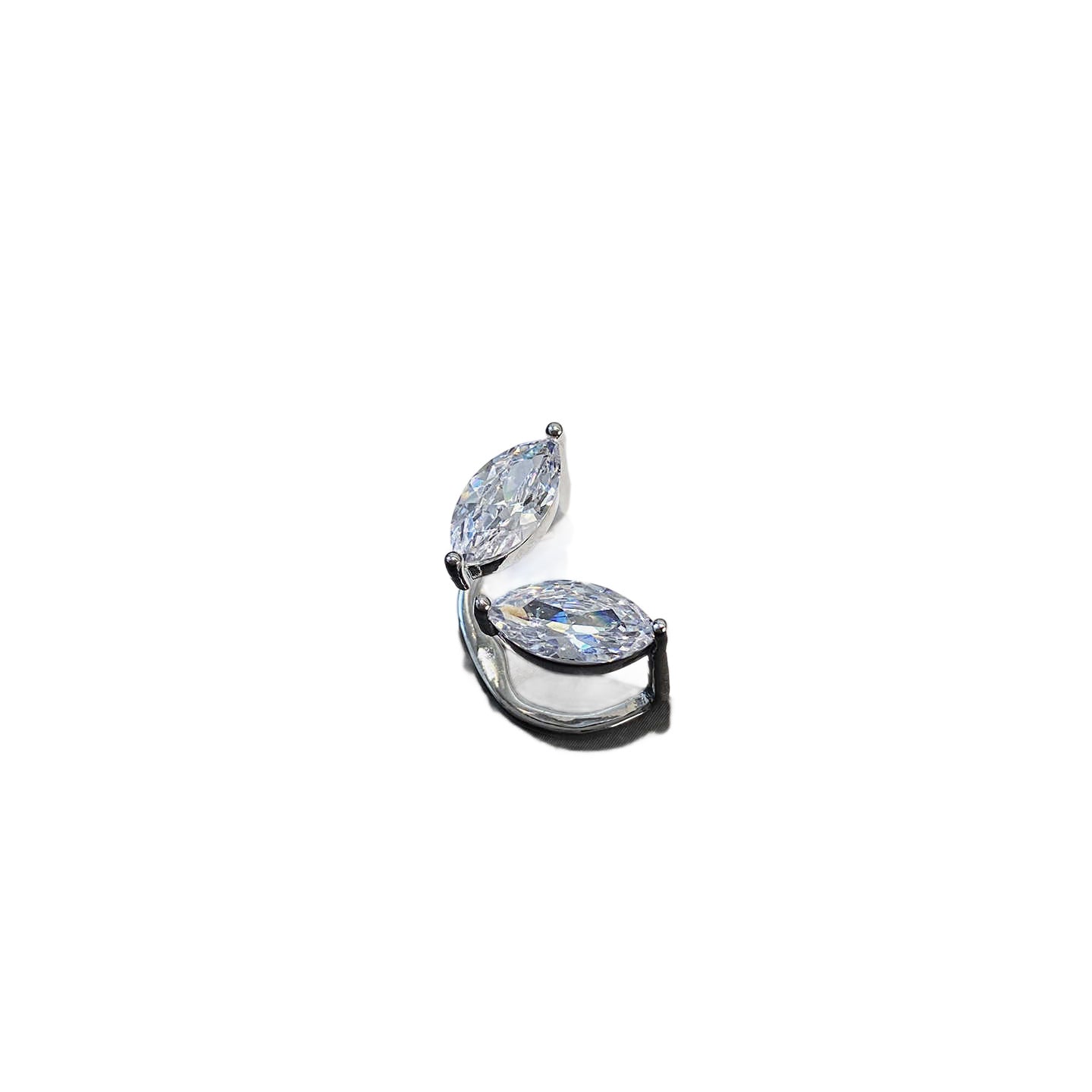 Entry Lux Horse Eye Diamond Female Ear Clip