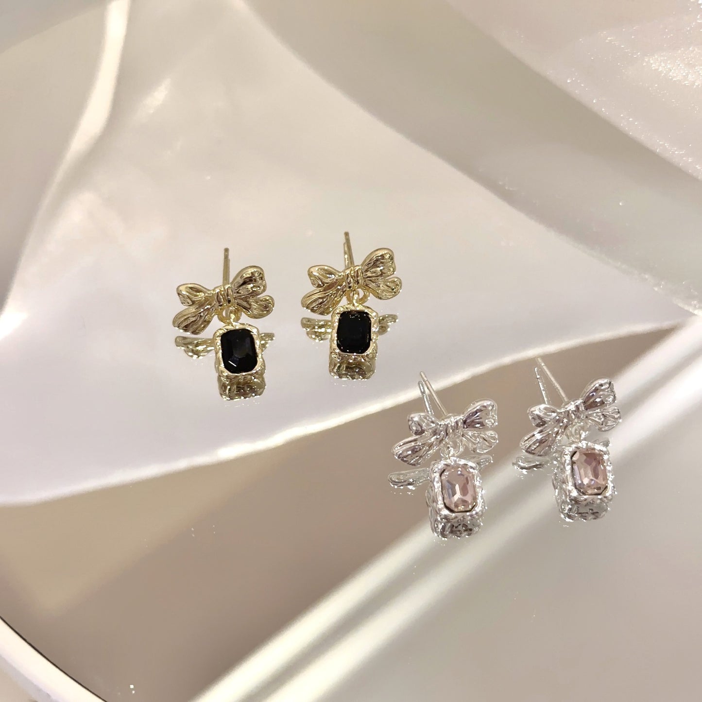 Irregular Bow Metal Design Retro Personality Earrings