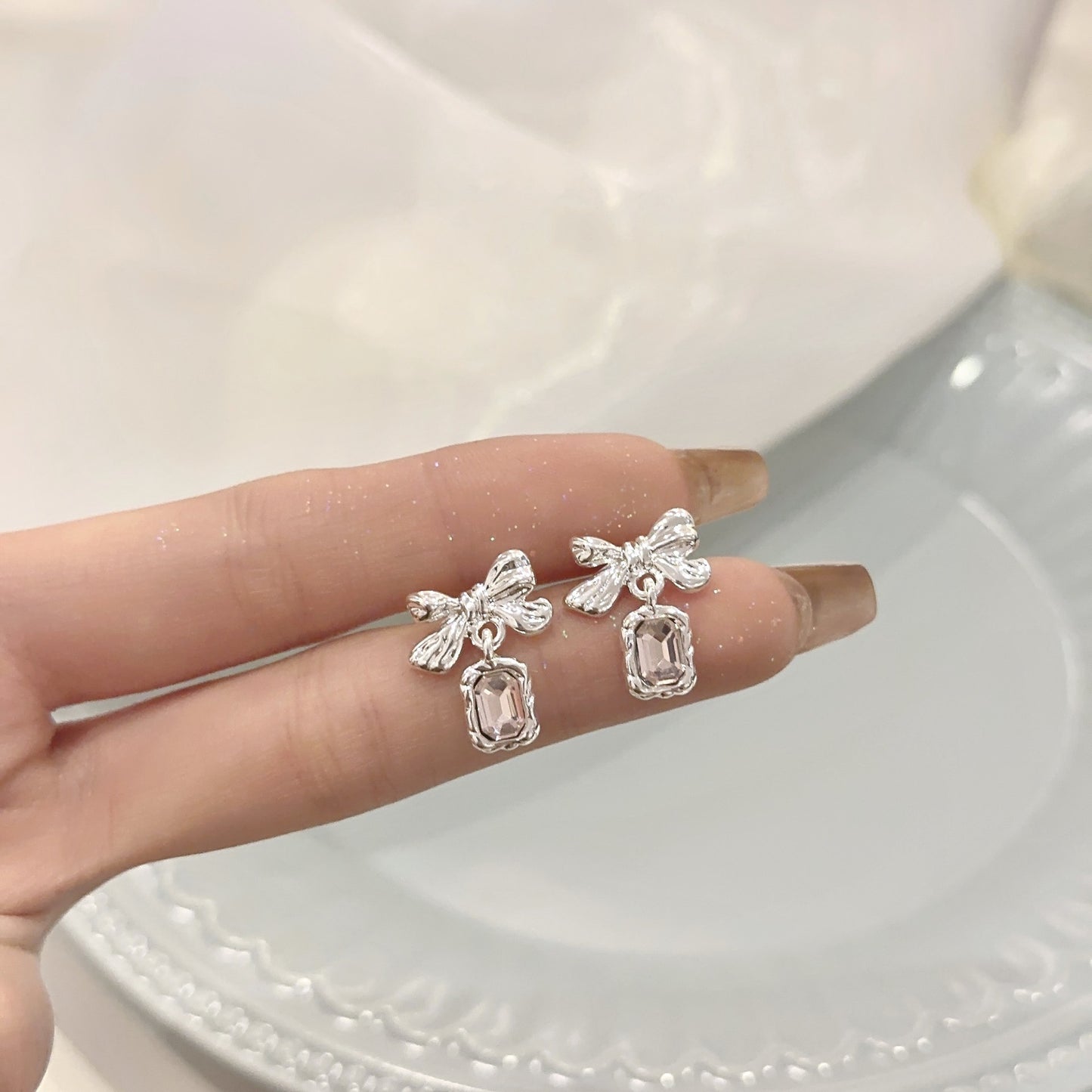 Irregular Bow Metal Design Retro Personality Earrings