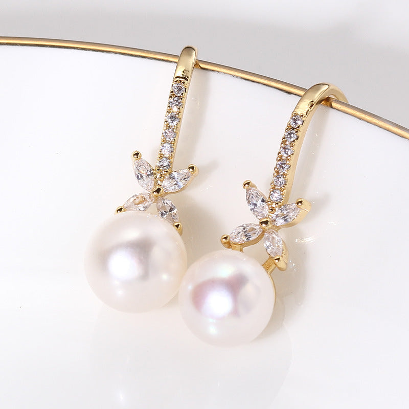 Plated Craft Freshwater Pearl Zircon Simple Earrings