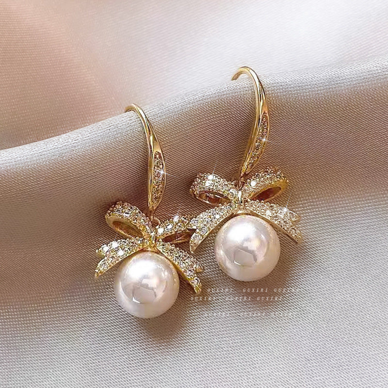 Women's French Pearl Light Luxury Elegant Niche Design Zircon Earrings