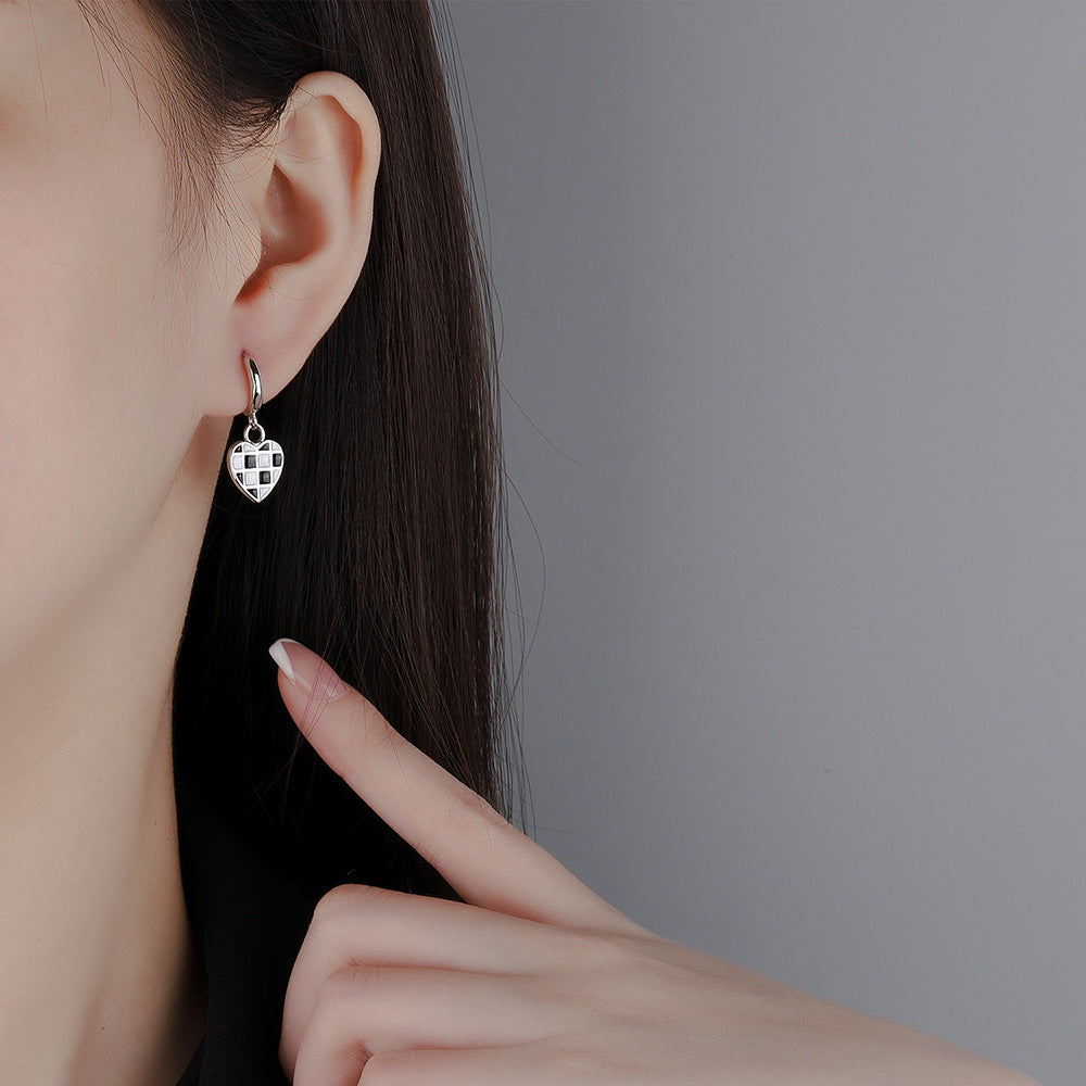 Epoxy Chessboard Plaid Heart-shaped Trendy Female Niche Design Mosaic Ear Earrings
