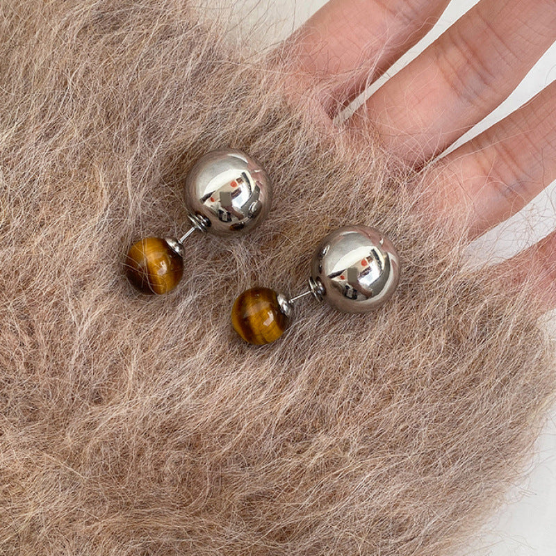 Real Gold Plating Elegance Retro Light Luxury Stud Earrings