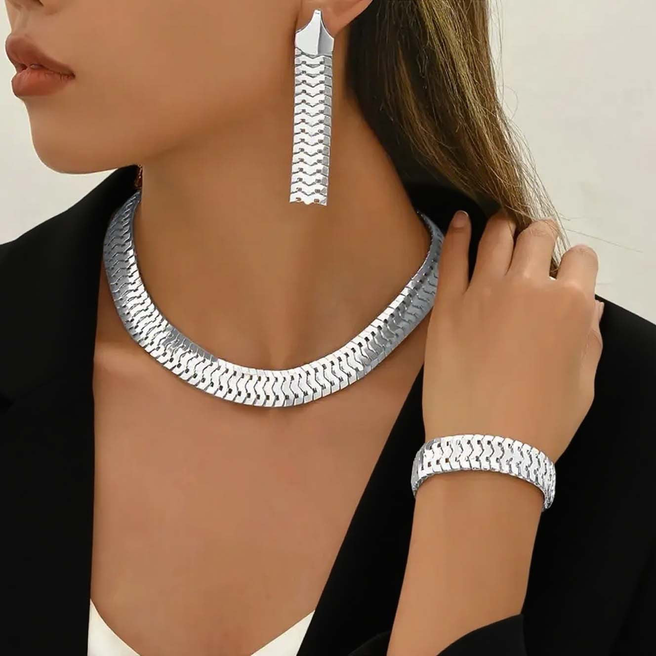 Trendy Pretty Stylish Elegant Retro Suit Jewelry Set