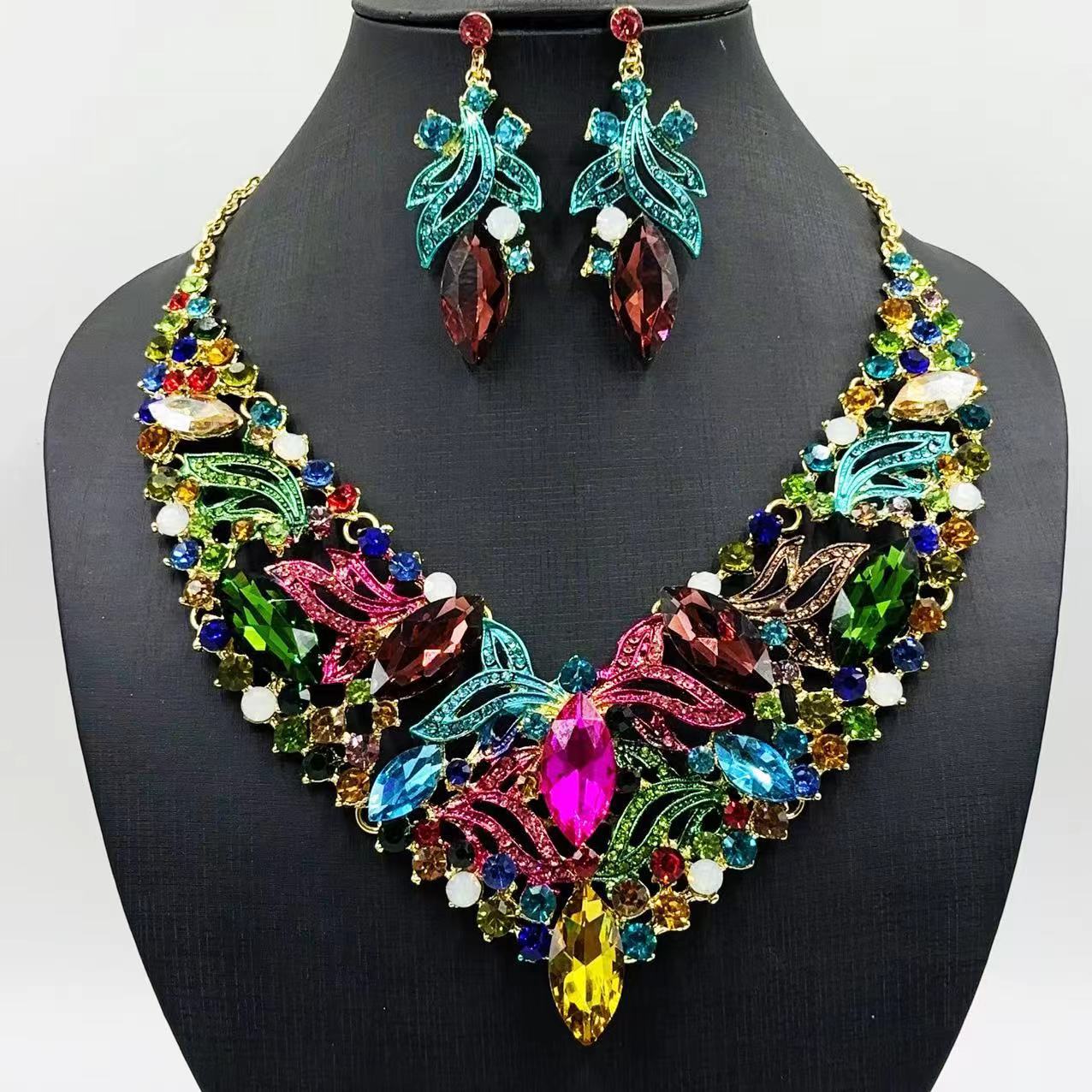 Women's Exaggerated Crystal Suit Dress Dinner Bridal Necklaces