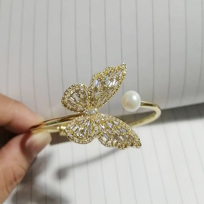 Women's Floral Hollow Glossy Chrysanthemum Fritillary Round Snake-shaped Bracelet