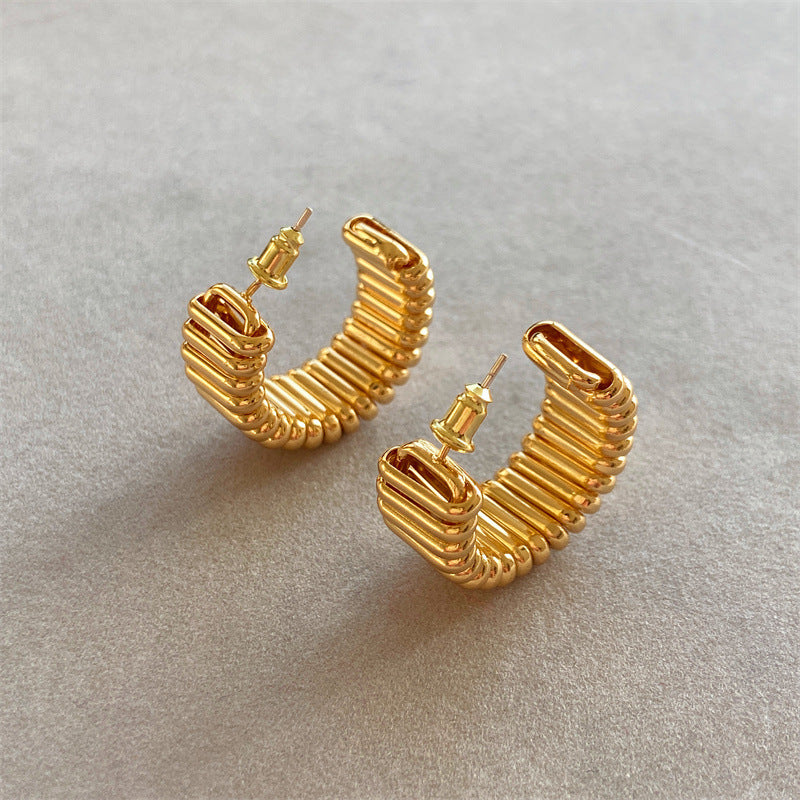 Boucles d'oreilles à rayures en métal pour femme, boucles d'oreilles légères et de tempérament de luxe