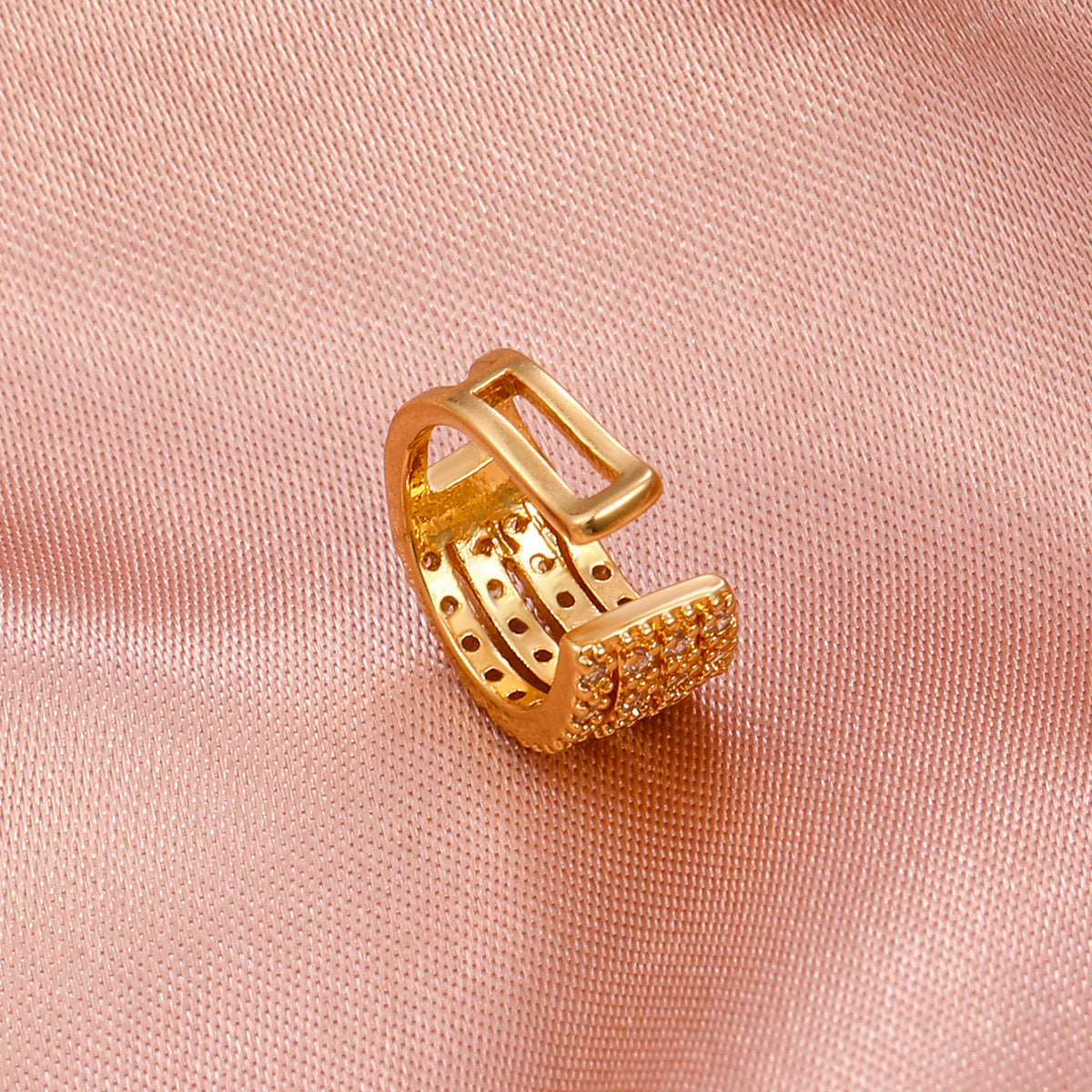 Women's Fine Fashion Personalized Wide Geometric Shaped Earrings