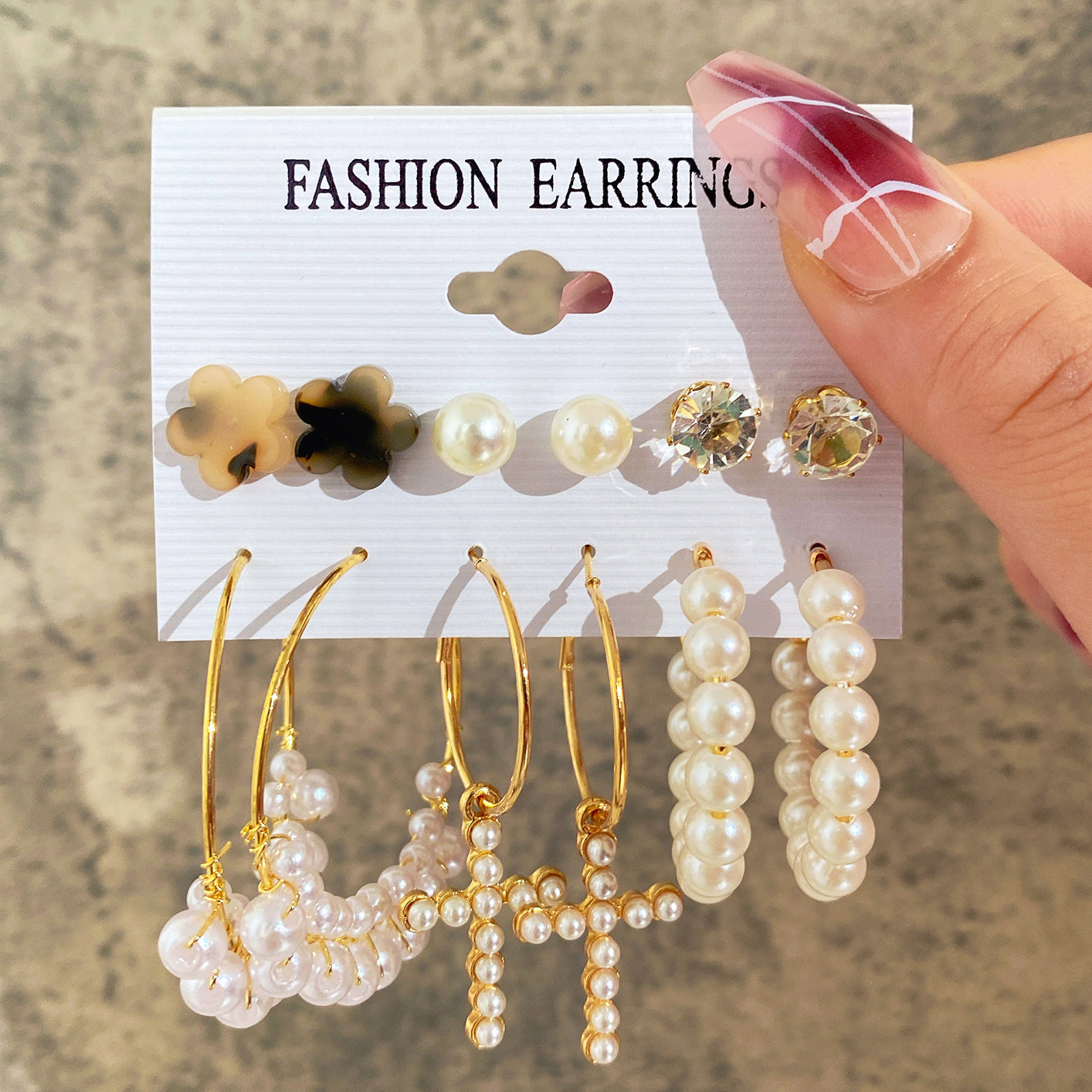 Women's Inlaid Pearl Creative French Retro Gold Earrings