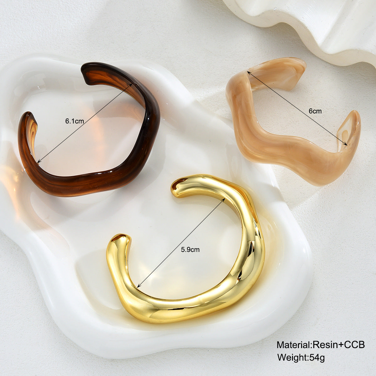 Women's Fashion Resin Open-ended Light Luxury High-grade Wave Streamline Bracelet