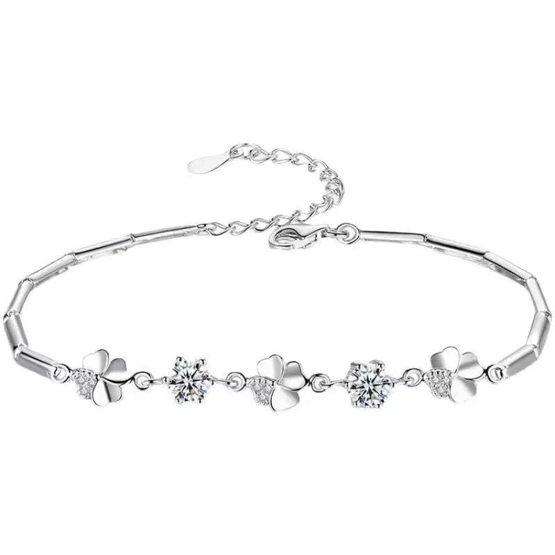 Clover Female Light Luxury Minority Design Simple Girlfriends Birthday Bracelets