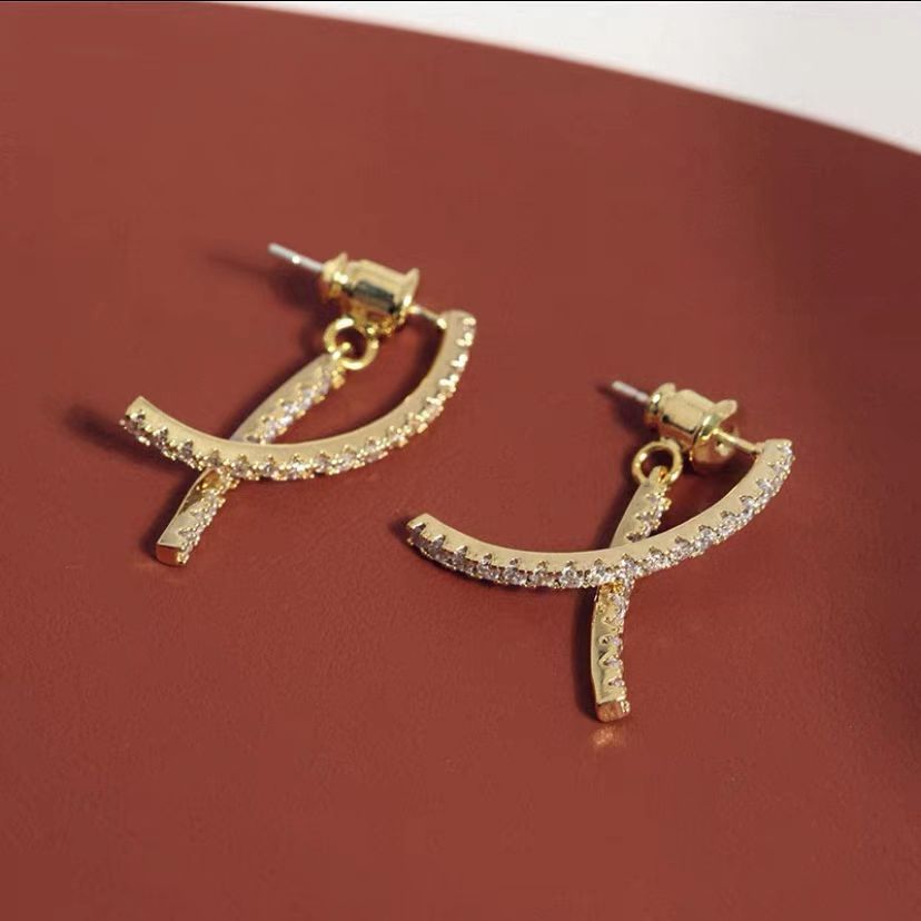 Women's High-grade Fashion Earless Fashionable Exquisite Micro Inlaid Zircon Mosquito Ear Clip