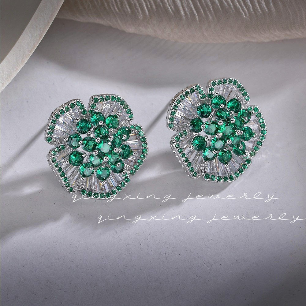 Green Inlaid Camellia Style Ear Niche Personality Design High-grade Stud Earrings