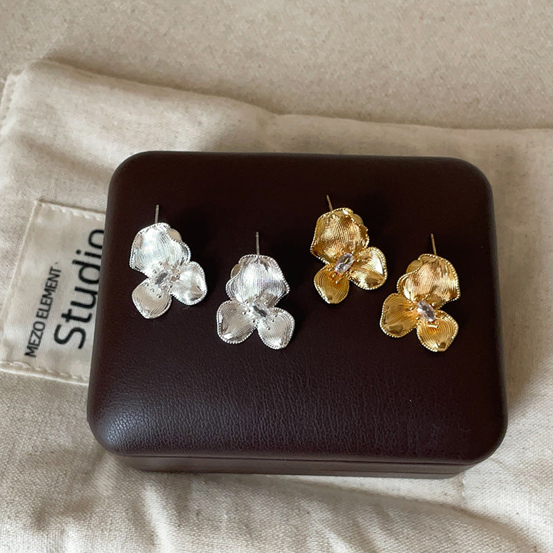 Women's High-grade Micro Inlaid Zircon Brushed Flower Metal Simple Temperament Earrings