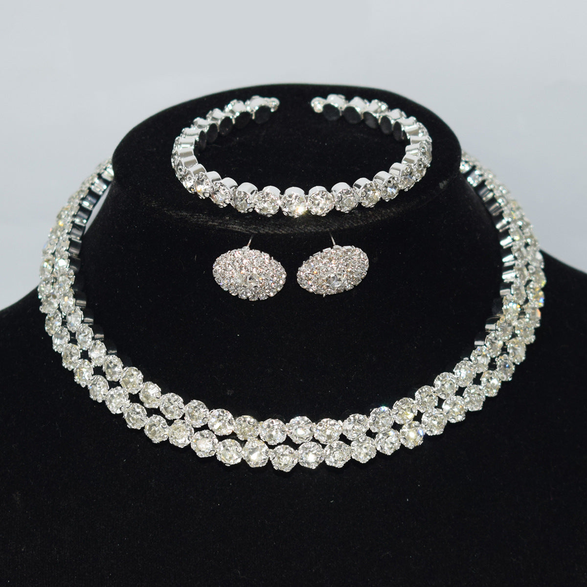 Cool Fashion Rhinestone Collar Bridal Short Bracelets