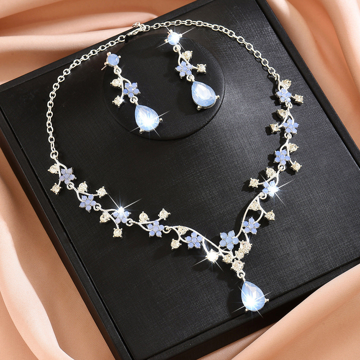 Fashion Color Matching Flower Water Drop Two-piece Jewelry Set