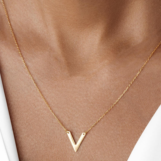 V-shaped Female Pendant Retro Fashion Elegance Necklaces