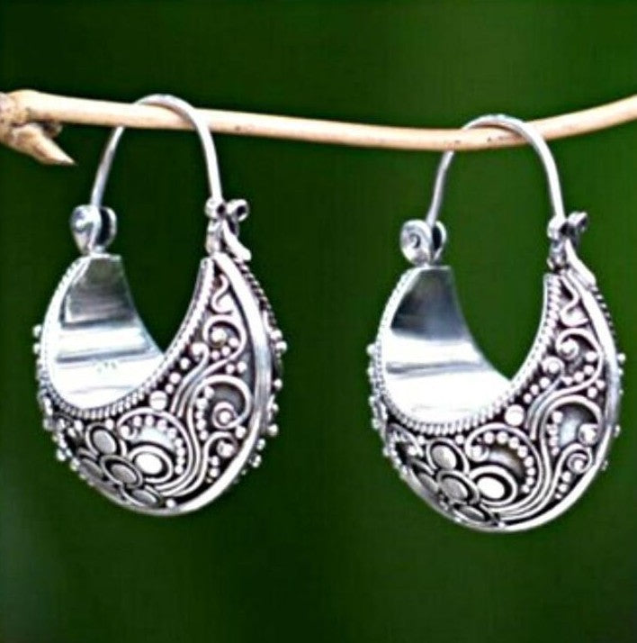 Inlaid Sea Blue Topaz Female Creative Rotational Water Drop Earrings