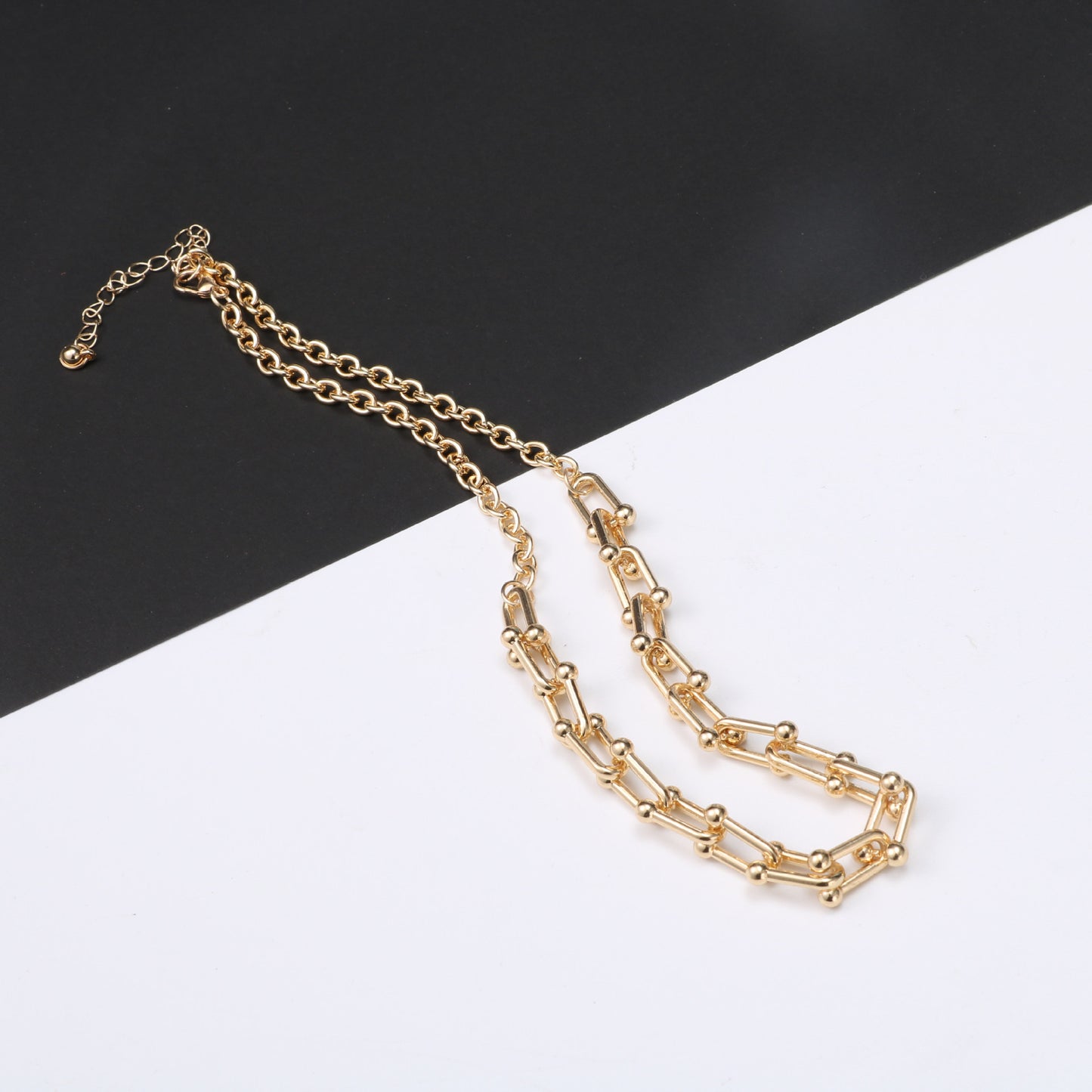 Design Simple U-shaped Vachette Clasp Stitching Personality Necklaces