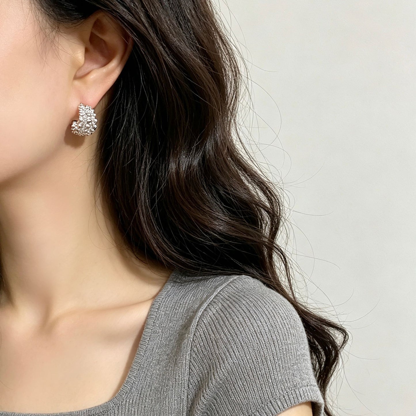 Korean Style Geometric Inlaid Zircon Shaped Trendy Female Commuter Stud Earrings
