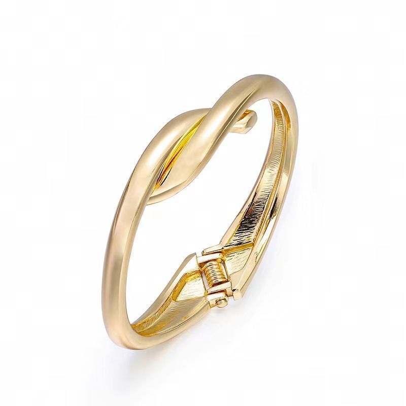Personalized Metal Glossy Open-ended Simple Suit Bracelet