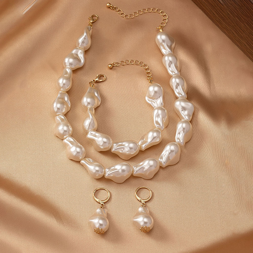Trendy Shaped Pearl Female Style Fashion Bracelets