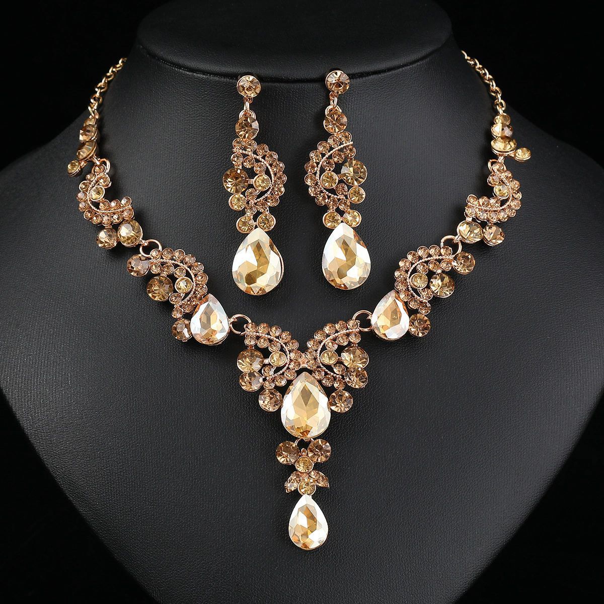 Women's Bridal Wedding Crystal Banquet Dress Party Alloy Ethnic Style Jewelry Set