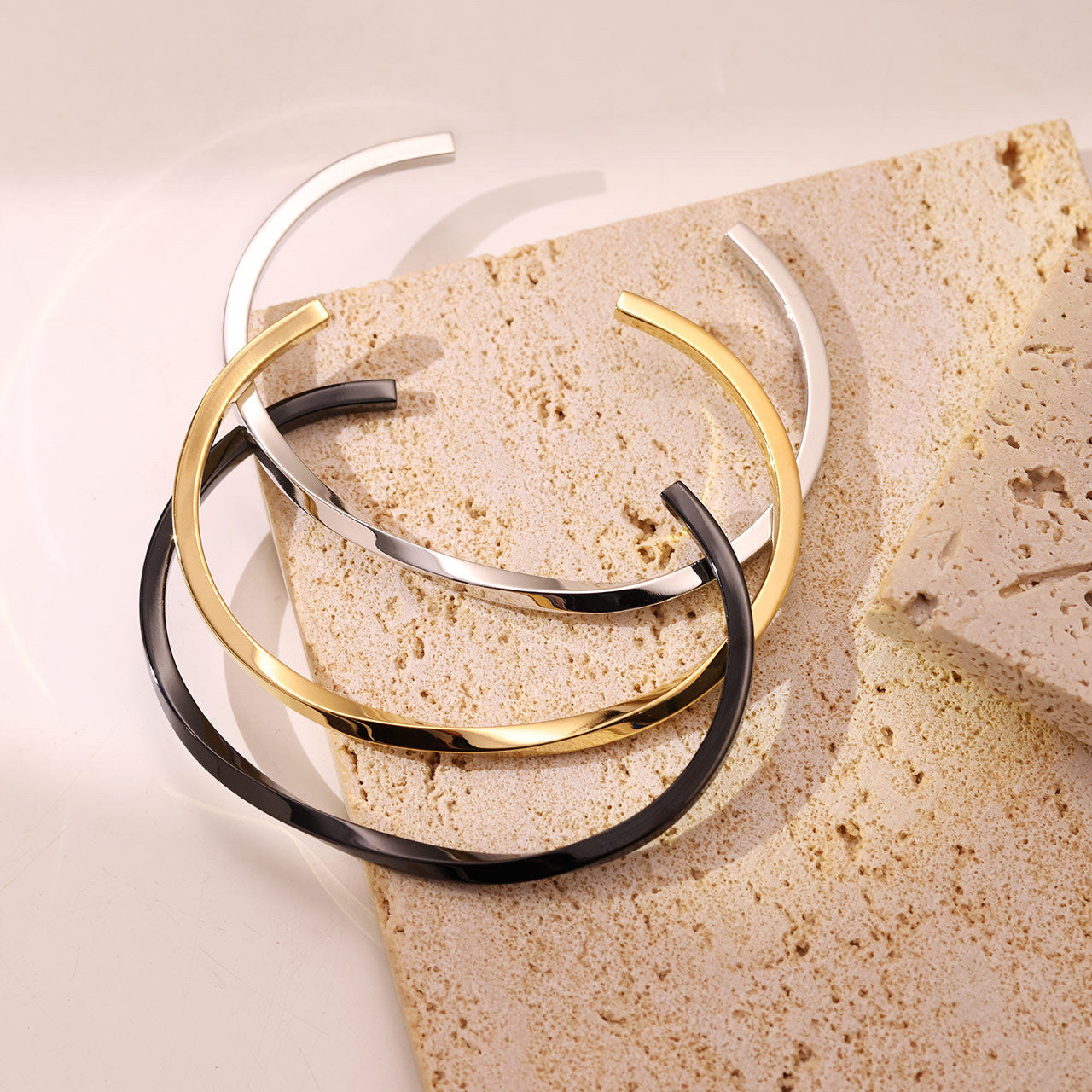 Shaped Open-end Polished Stainless Steel Personality Minimalist Elegant Design Advanced Bracelet