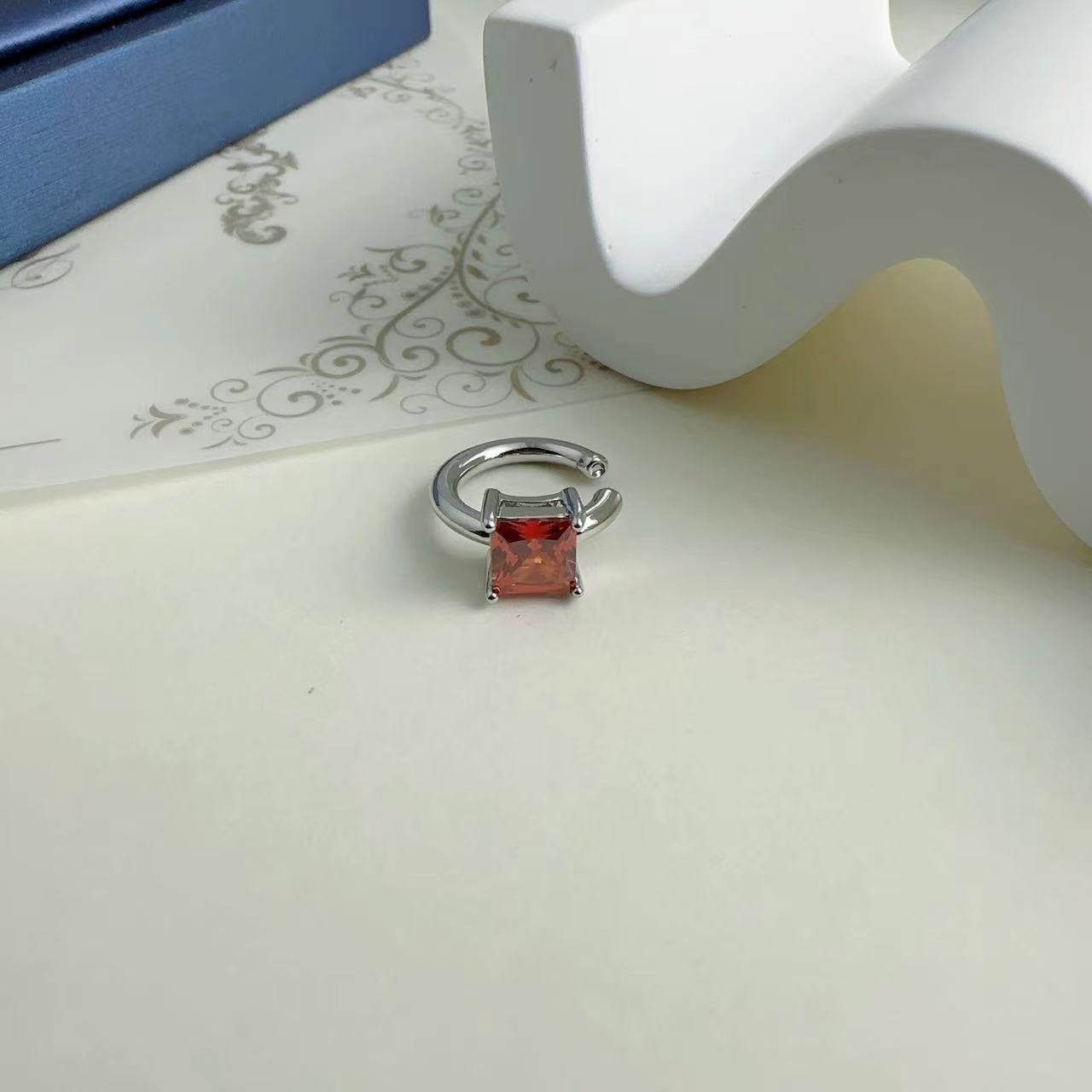 Women's Geometric Zircon Bone Light Luxury Minority Trendy High-grade Rings