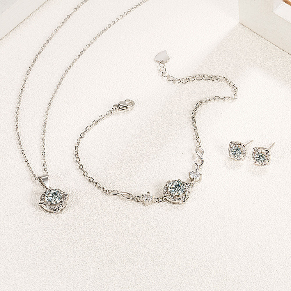 Women's Four-leaf Clover Ear Diamond Windmill Rotating Jewelry Set