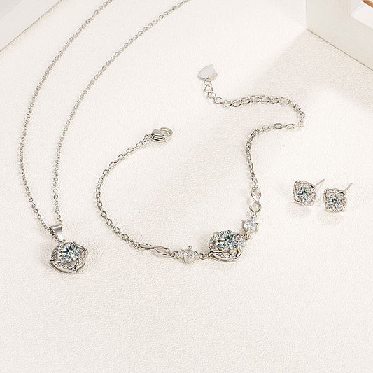 Women's Four-leaf Clover Ear Diamond Windmill Rotating Jewelry Set