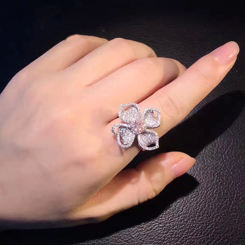 Fashion Luxury Light Pink Diamond Female Clover Rings