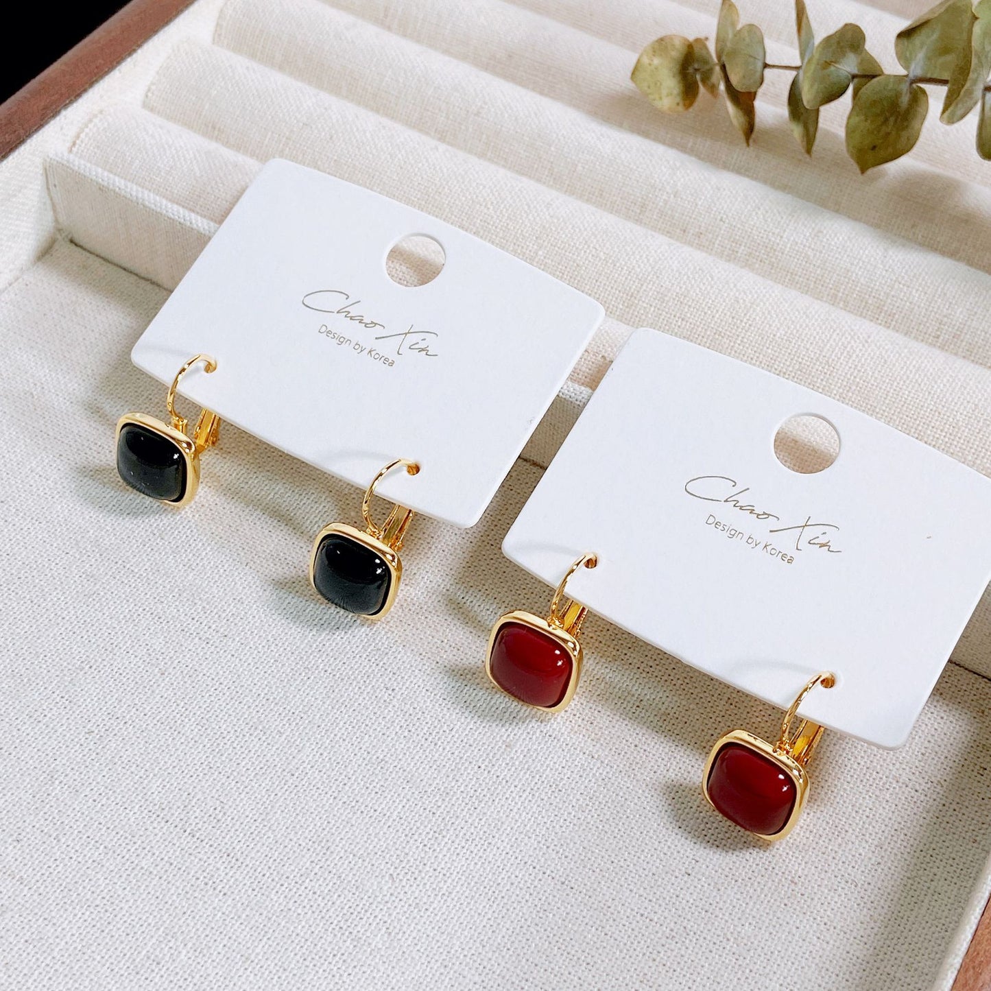 Retro Square Small Dripping Simple Graceful Commuter Design Earrings